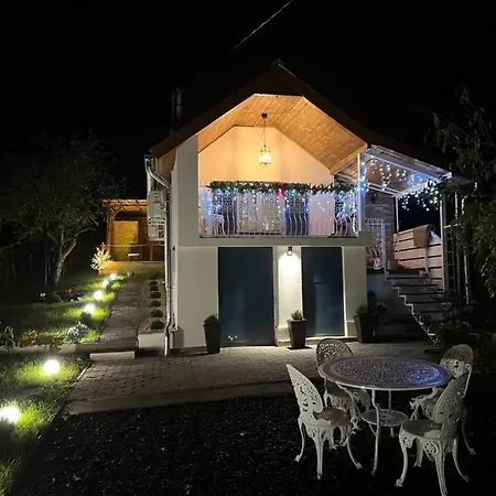 Zafir Vendeghaz Holiday home Somloszolos