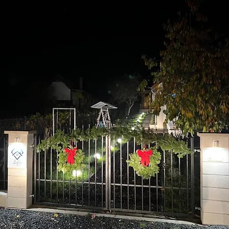 Casa de Férias Zafír *